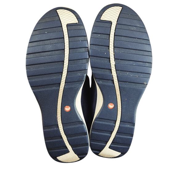 Clarks Sneaker sz 8.5M Women Un Adorn Lo Suede Navy Blue Hook Loop Strap Comfort - Picture 9 of 11